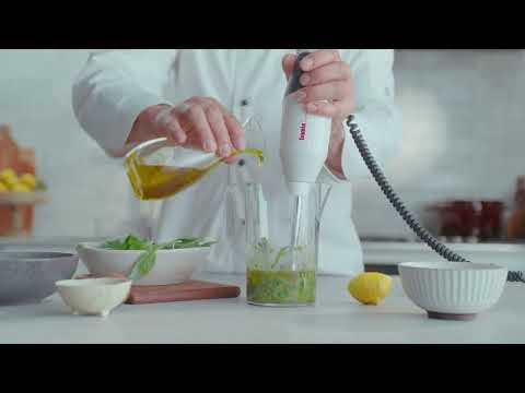 Un délicieux pesto en 30 secondes grâce à Bamix et son mini hachoir 🌿