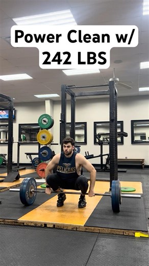 Power Clean w/242 LBS #powerclean #olympiclifting #gym