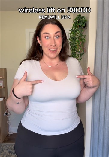 Double the support of your average jelly bra 😍 #jellybra #pushupbra #wirelessbra #realwillbra @RealwillBra #plussize