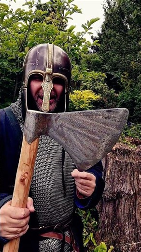 The axe that enabled a 1 against 40 fight — Danish Axe