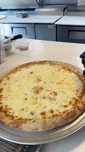 Pizza Bianca 🫶🏻 | Nick's Pizza South Beach