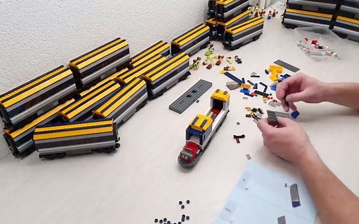 乐高60197客运火车能做多长？