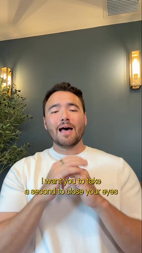 In IDEO's New Prototyping with AI course, you’ll learn how to: - Use AI to build prototypes that lead to better decisions about the products and services you create. - Experiment with new AI tools and build confidence in your creative process. - Learn approaches to confidently integrate AI into your work. | IDEO U | Facebook