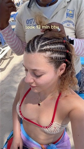 I took a vacation from doing my own hair ✌️