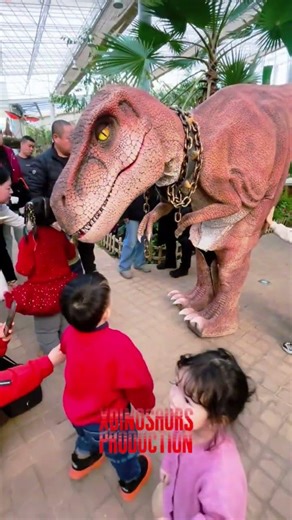 Walking #DinosaurProp in Theme Garden, Wearable #Trex Costume