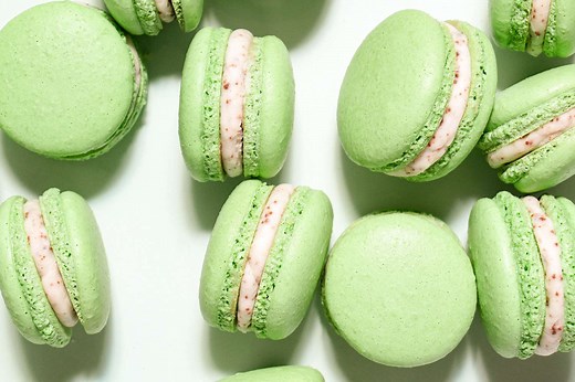 Macarons and Macaroons Are Actually Two Different Cookies