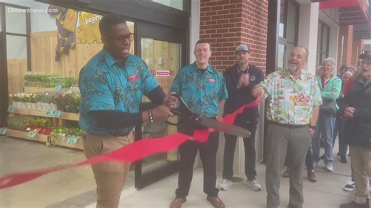 Trader Joe's opens in Virginia Beach Town Center