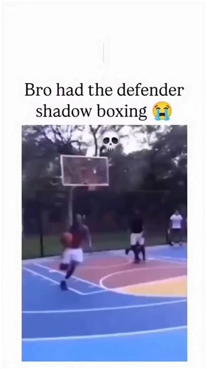 knowledge_verse.. on Instagram: "This viral clip from a 2023 street basketball game captures an offensive player's slick crossover dribble that fools the defender into swinging wildly at empty air, perfectly embodying the caption's "shadow boxing" humour. , a curator of iconic online moments, it exploded with 2.8 million views and 43,000 likes by highlighting the joy in athletic blunders over polished plays. Replies evoke NBA nostalgia, likening it to Larry Bird's showmanship or infamous disresp