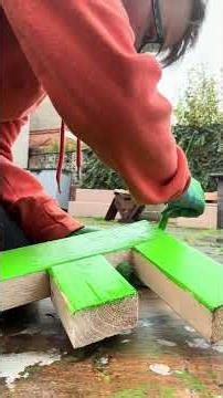 Painting the letters for the Alestorm end of show sign part one