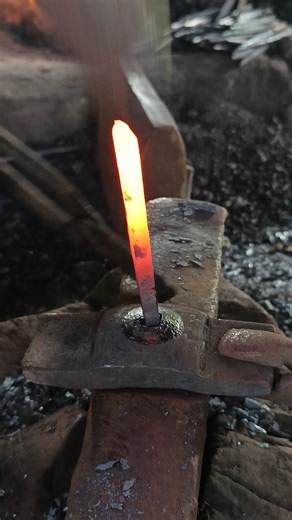 #travel #medievalblacksmith #medievalblacksmith #forgingprocess #forgingprocess #wood #wood