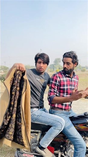 “Checking the Money… Lost the Man! 😂💸” #shorts#ytshorts #youtubeshorts