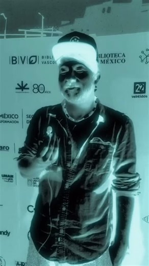 En su primera visitar a México, el director Robbie Banfitch @theoutwaters presenta su más reciente filme “Tinsman Road” en el #HotelMacabro Atrévete a vivir este viaje retorcido y misterioso 😈🫵🏻 | Macabro Film Festival