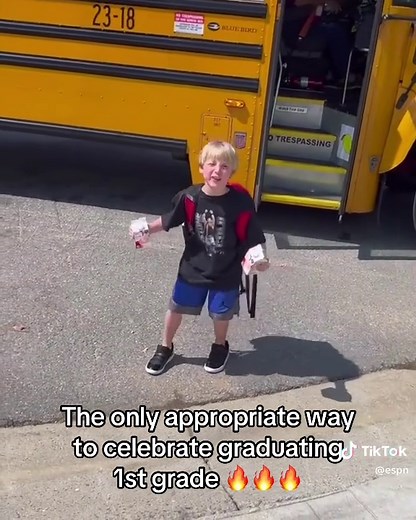 School’s out 🔥😂 (via @ro_knows_wrestling) #wwe #stonecold #steveaustin