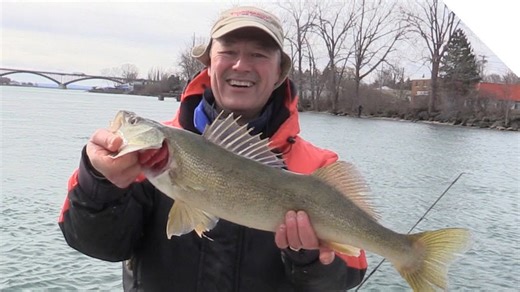 Jigging tips for walleye on the rocks