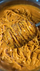 Dried Cherry Tomato & Ricotta Pasta😍 This homemade dried cherry tomatoes sauce is one of our best work for sure!🔥 It's crazy to see how easy it is to make homemade sun-dried cherry tomatoes, combine it with some ricotta and Parmesan cheese to make a sauce and enjoy one of the best and easiest pasta dish you ever made✨ Creamy, tasty and soooo comforting, is absolutely DELICIOUS! We really love this recipe, we hope you do too! The full recipe with steps and ingredients is in our Ultimate Pasta C