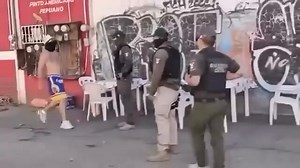 Is this peaceful protesting? This is not ICE, but this is an example of why are agents are mandated to arm themselves.!!!