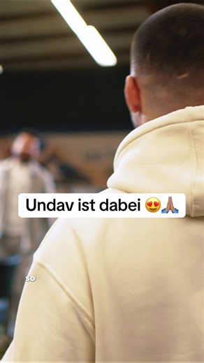 Er ist wie immer mit dabei 🔥🙏🏽 Deniz undav ist mit demirovic in der Jury mit dabei 🔥🔥 #denizundav👑🇩🇪👑 #deniz #undav #diyar #findthepro