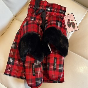 Victoria's Secret | Shoes | Victorias Secret Womens Holiday Plaid Faux Fur Slippers W Bag | Poshmark
