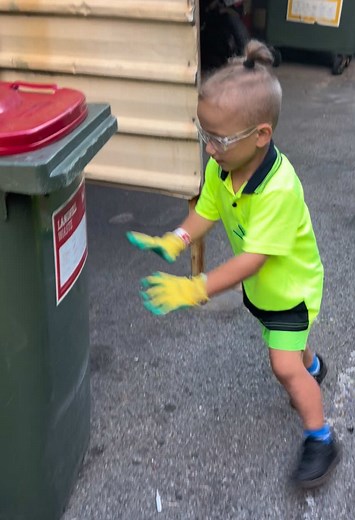 #garbage #garbagetruck #truck #rubbish #rubbishtruck #recycle #boss #hercules #trucks #truckers #thomas #recycling #chores