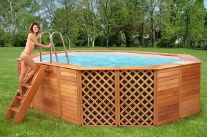 550K views · 887 reactions | Le piscine fuori terra in legno sono la soluzione elegante per creare il tuo esclusivo angolo di relax in giardino! Scegli il rivestimento in legno che preferisci tra Evolution, Premium ed Elegance, non ti servono permessi né licenze #Poolmaster https://bit.ly/2sX9Vus | Poolmaster | Facebook