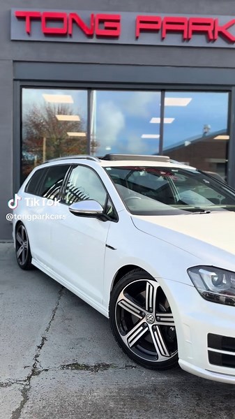 Exploring the Volkswagen Golf R Estate Performance