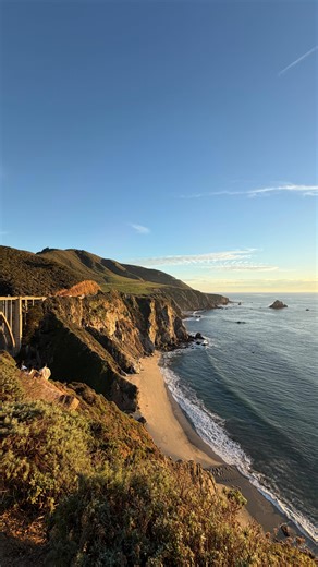 After 3 LONG years, Highway 1 through Big Sur is finally open 🥹 To celebrate, we drove it from Carmel to just north of Ragged Point this weekend. Omg, I’m now more convinced than ever this is the most beautiful drive in the world. Get my free weekend playbook at the link in my bio with detailed hiking info, can’t miss view points, and how to best structure your day. In the meantime, here’s all the locations in the reel. 1️⃣ Bixby Creek Bridge pullout. 2️⃣ Paul’s Slide 3️⃣ Just south of Gamboa P