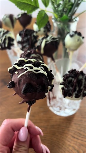Cake Pops Rezept mit nur 2 Zutaten selbstgemacht