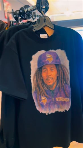 WIN 3 PAIRS OF TIX FOR @uptowntheatermn & A $200 GIFT CARD TO @dubwise.mpls 🤯🤯 @xdannyxbrownx 11/18 @yelawolf 11/21 & @earlsweatshirts 12/12 all @uptowntheatermn LIKE, SHARE, COMMENT & TAG YOUR 1 to WIN 🏆 | Mr. Peter Parker