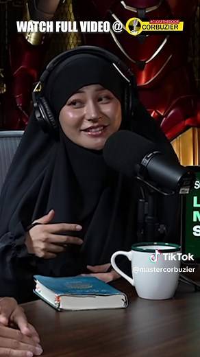 Rae Lil Black: Mualaf dan Film Dewasa