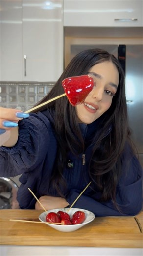 It’s time to make Strawberry Tongue Hulu 🫠✨🍓@NickDiGiovanni ❤️#shorts #food