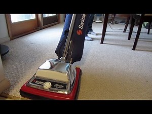 2001 Sanitaire (Eureka) S661E Heavy Duty Upright Vacuum Cleaner