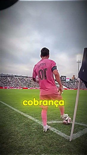 O FOTÓGRAFO ATRAPALHOU O GOL 😳📸