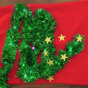 Christmas party this weekend? We've got a few ideas for you! Full tutorial: http://bit.ly/2BuDsCx | MyHomeIdeas.com