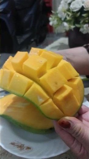 "Perfect Mango Cube Cutting Technique!" 🔪🥭#food