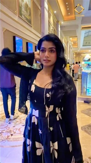 Big Boss Viyana at Happy Raj Premiere Show..😍 #HappyRaj #GVPrakash #BiggBoss #Viyana