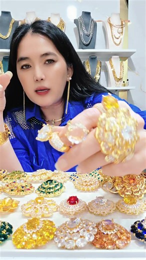 Video của heo đất tiết kiệm Huỳnh Huỳnh (@tiemheodathuynhhuynh) với bản nhạc nhạc nền - heo đất tiết kiệm Huỳnh Huỳnh