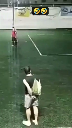 OMG 😱😂😂😂 #moments #football #soccer