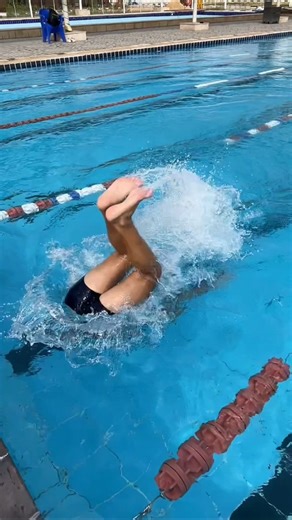 How to Do a Flip Turn in Freestyle Swimming – Fast, Clean, and Controlled