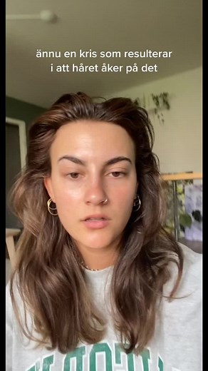 How to Cut Your Own Hair: Wolf Cut Tutorial