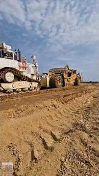 💪 CATERPILLAR D10T & 631E Scraper #scraper