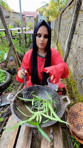 Masakan kuntilanak putih #comedy #funny #lucu #kuntilanak #drama #humor #filmpendek #shorts