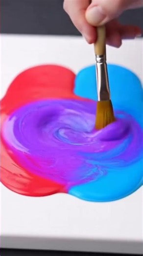 mixing blue and red colour #satisfying #colormixing