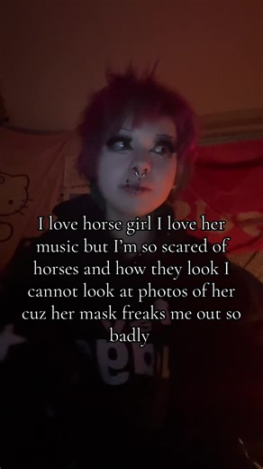 SINDRI🥩 (@trans.vest1te)’s video of horses