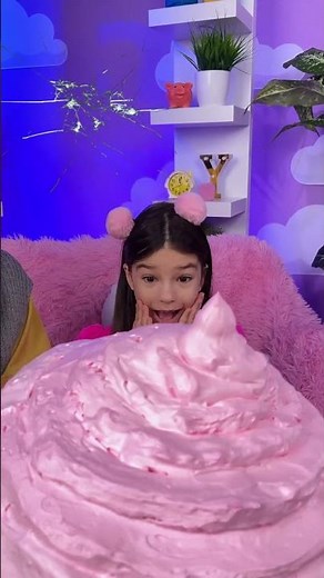 This Is The Biggest Ice Cream Ever! 🍦😲 #funny #food #parenting