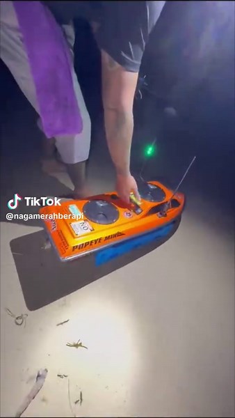 1st RC Boat Fishing Competition in Singapore