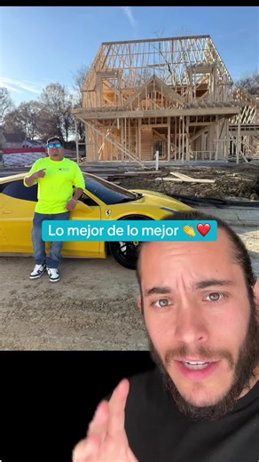 El Hugo: Empresario Latino Destacado en Redes Sociales