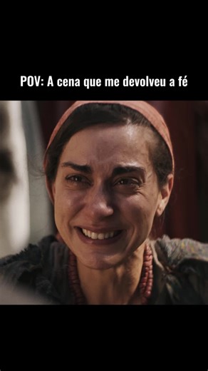 The Chosen Brasil on Instagram: "Essa é a cena: Jesus e a Mulher do Fluxo de Sangue. Em Lucas 8:43–48, uma mulher que sofria havia 12 anos se aproxima em silêncio no meio da multidão e toca nas vestes de Jesus. Ela é curada. Cena do Episódio Cinco da Temporada 3 de The Chosen. Assista às Temporadas 1 a 5 de The Chosen, disponíveis no app gratuito “The Chosen”, Amazon Prime Video e Netflix."