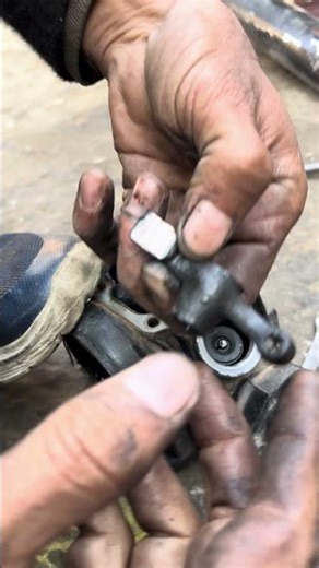 Rocker arms removing #automobile #bikelife #foryou #mechanic