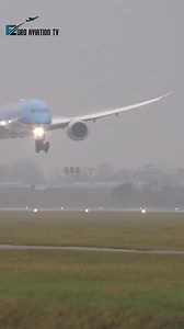 Beautiful foggy landing 🛬 KLM Boeing 787 at Amsterdam Schiphol Airport KLM Royal Dutch Airlines #klm #aviation #aviationvideo #aviationdaily #aviation4u #aviationlovers #aviationgeek #aviationlife #dailyaviation #klm #boeing #boeing787 #amsterdam #schiphol #planespotting #viral #instagramaviation #aviationgoals #closeup 📹 ©: Euro Aviation TV | Euro Aviation TV