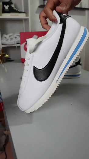 Nike Cortez Unboxing and Review